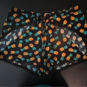 BONGO Plus Pineapple Print on Black Women's Shorts